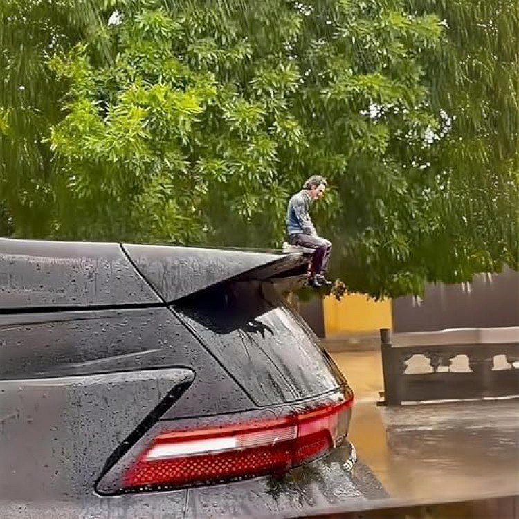 فیگور جوکر مناسب برای دکور خودرو